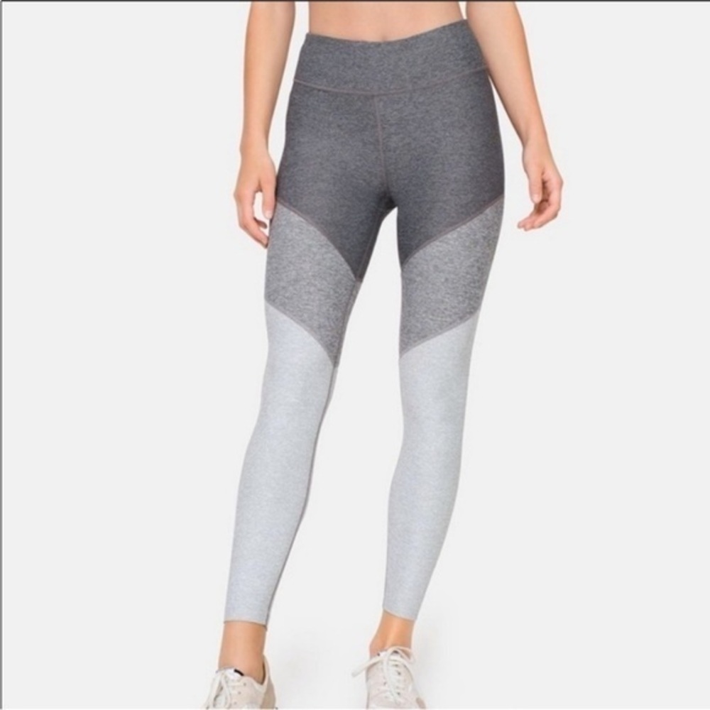 Outdoor Voices 7/8 Leggings Size XS Tri Tone Grey Color Block medium
